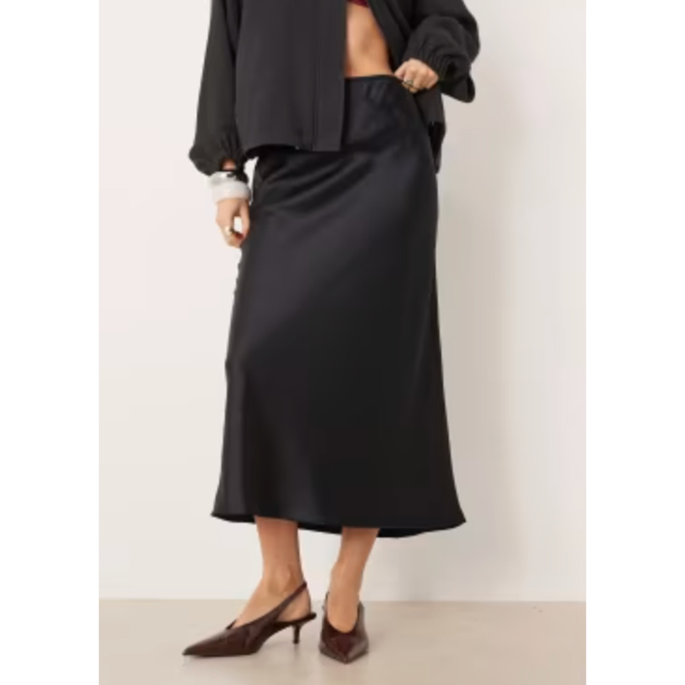 NWT Black Satin Midi Mango Minimalist 90's XXS